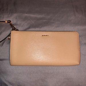 DKNY wallet